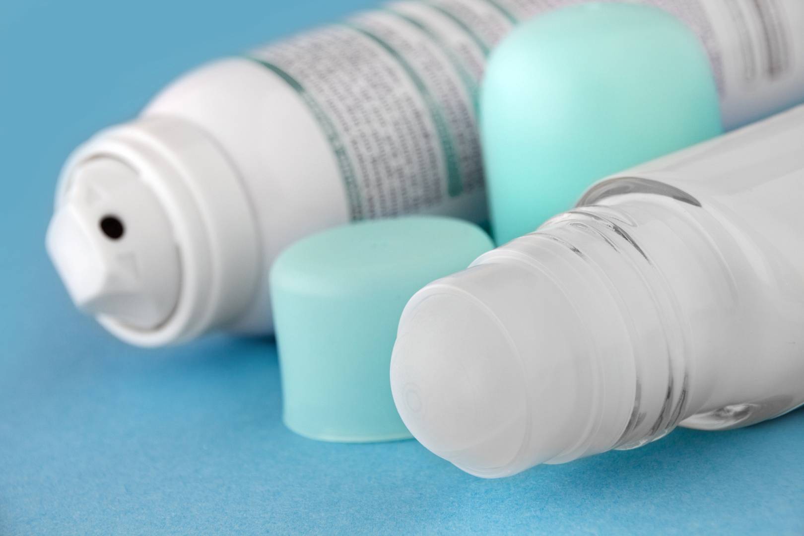 Read more about the article Czy wiesz jak działa dezodorant?